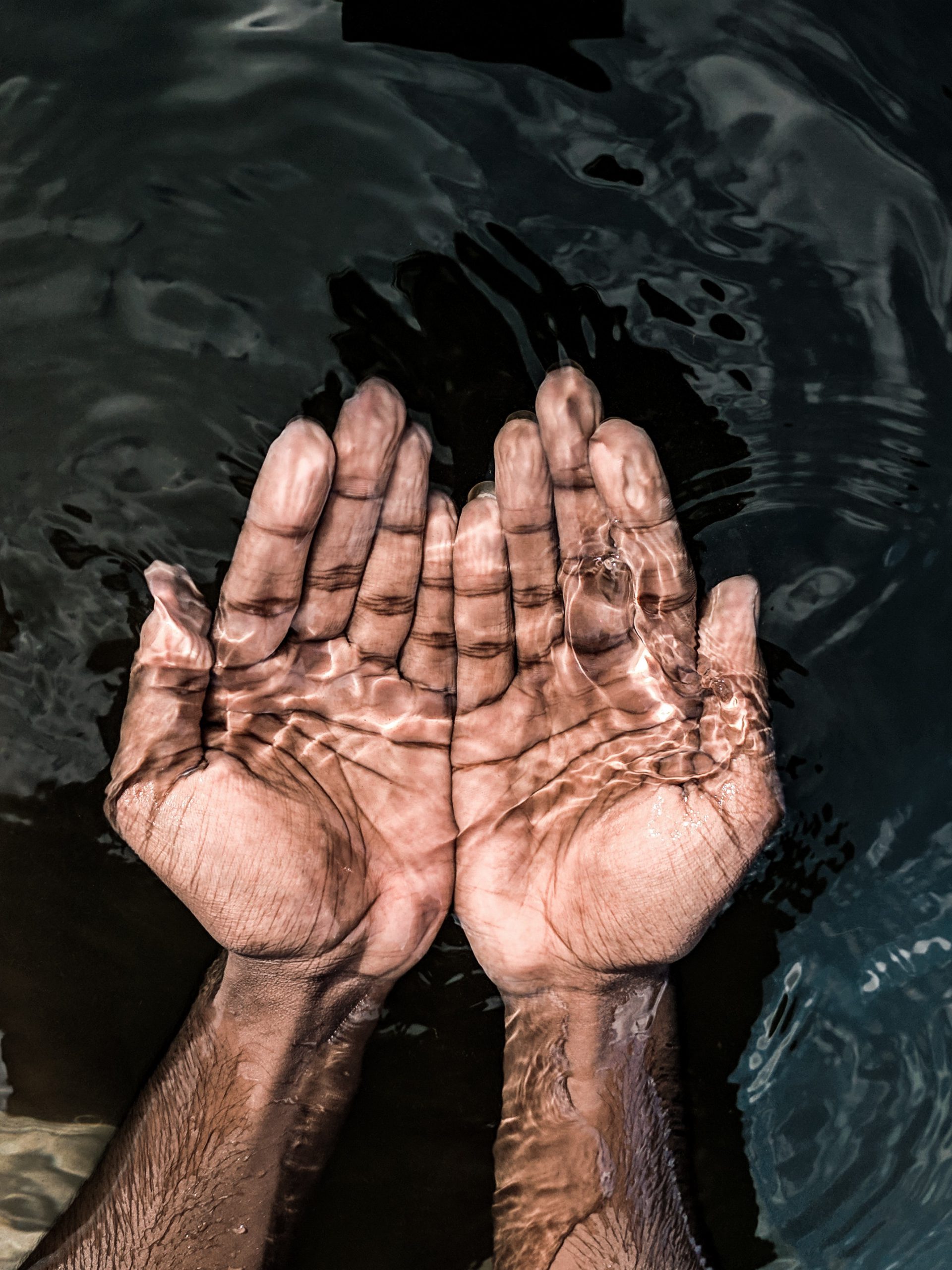 Water - Hands in water