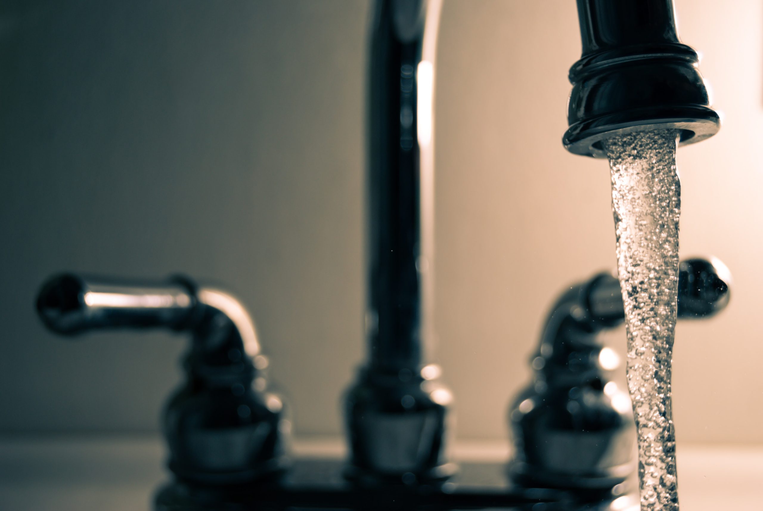 #catimg# Tap with running water Tap with running water